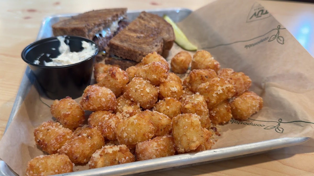 Merlin's Family Restaurant-2